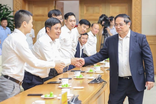 Vững vàng 'tâm sáng – lòng trong – bút sắc' giữa dòng chảy thời cuộc