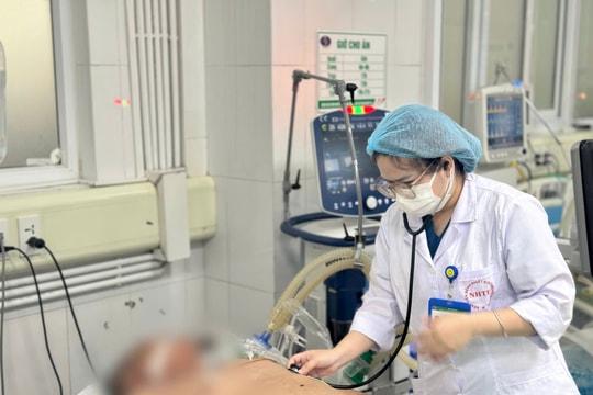 Suýt mất mạng vì uống nửa lít rượu mỗi ngày