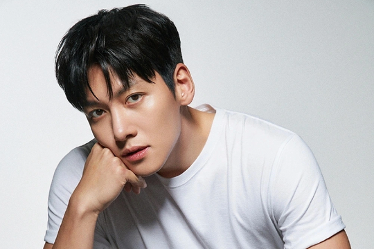 Sao Hàn Quốc Moon So Ri và Ji Chang Wook dự Liên hoan phim Châu Á Đà Nẵng