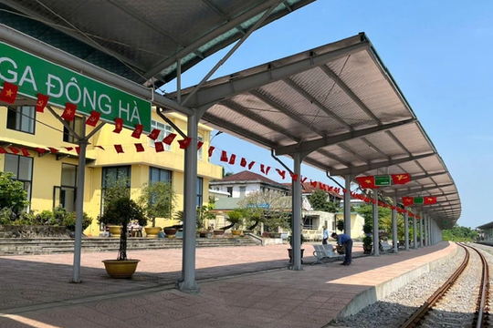 Từ 1/7, đường sắt chạy đôi tàu giữa TP Đông Hà với TP Đồng Hới