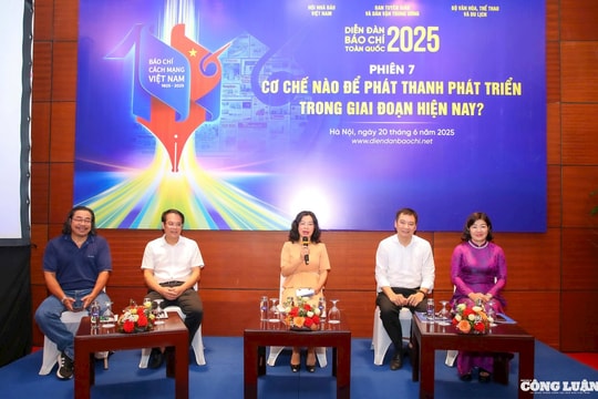 Tiếng nói của cảm xúc và trí tưởng tượng: Phát thanh Việt Nam làm gì để 'chạm' tới công chúng số?