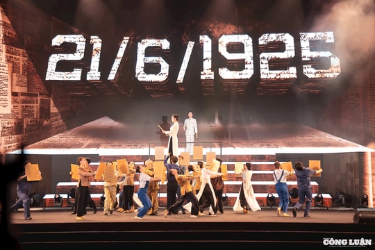 Bản anh hùng ca 100 năm Báo chí Cách mạng Việt Nam