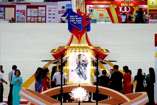 Tự hào chặng đường 100 năm ngày Báo chí Cách mạng Việt Nam