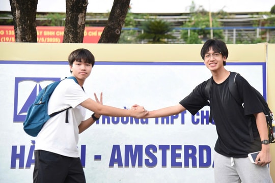 Bộ GD&ĐT hỏa tốc chỉ đạo các tỉnh, thành phố chủ động ứng phó thiên tai cho kỳ thi tốt nghiệp THPT 2025