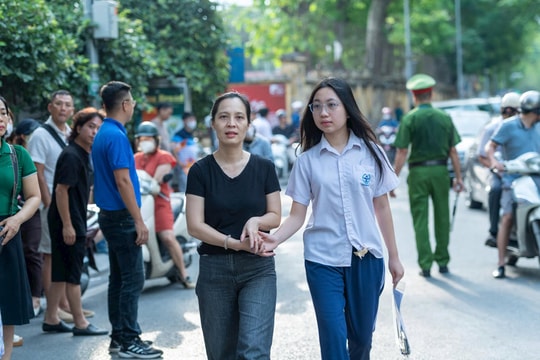 Thủ tướng: Kỳ thi tốt nghiệp THPT 2025 phải đảm bảo an toàn, nghiêm túc và không tiêu cực