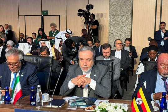 Ngoại trưởng Iran đến Moscow, Nga đưa ra cảnh báo mới tới Mỹ