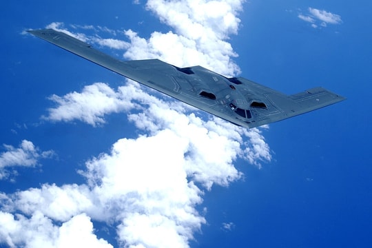 Mỹ điều máy bay ném bom B-2 tới Guam, Israel nói không muốn chờ lâu