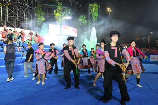 Chương trình nghệ thuật ‘Sắc màu Sơn La’ tại Đà Nẵng