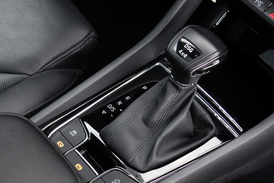 ‏5 sai lầm cần tránh khi lái xe số tự động‏