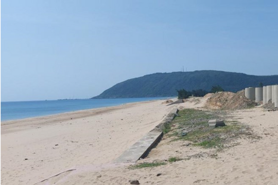 Hà Tĩnh: Một ngư dân tử vong do lật thuyền thúng trên biển