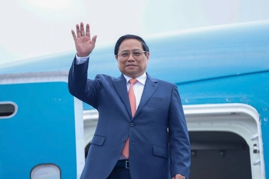 Thủ tướng Phạm Minh Chính lên đường dự Hội nghị WEF 16 Thiên Tân và làm việc tại Trung Quốc