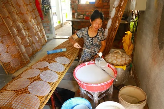 Nghề làm bánh tráng, bánh hỏi ở Bà Rịa - Vũng Tàu là di sản quốc gia
