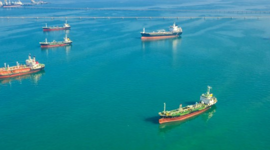 ‏Tình hình căng thẳng đỉnh điểm cho các tàu chở dầu tại eo biển Hormuz‏