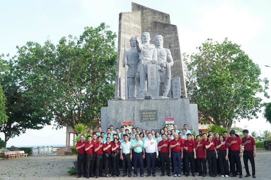 Agribank hướng về biển đảo quê hương – Lan tỏa yêu thương, khơi dậy tinh thần dân tộc