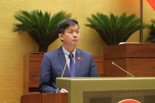 Đại biểu Quốc hội không chuyên trách phải dành ít nhất 1/3 thời gian làm việc để thực hiện nhiệm vụ, quyền hạn của đại biểu