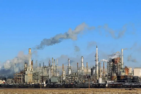 ‏Giá dầu khí lao dốc sau lệnh ngừng bắn Israel-Iran‏