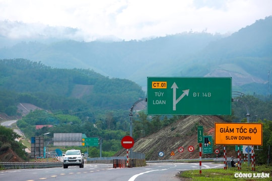 Cấp thiết mở rộng cao tốc Bắc - Nam phía Đông