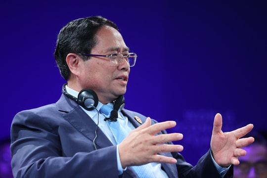 Giữa đối thoại và đối đầu, Việt Nam chọn đối thoại