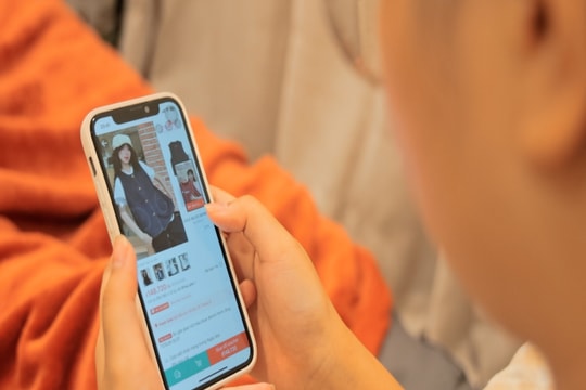 Xu hướng mua sắm mất kiểm soát của giới trẻ ngày nay