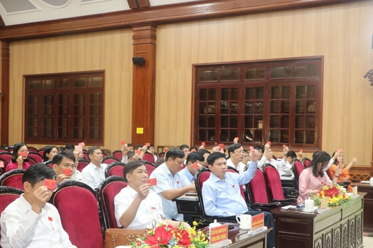 Hà Nam thông qua 9 nghị quyết thuộc các lĩnh vực tài chính - đầu tư, quản lý đất đai