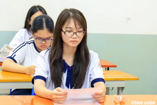 TP HCM: Gần 100.000 sĩ tử làm thủ tục thi tốt nghiệp THPT