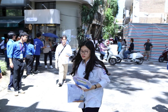 Đáp án đề thi tốt nghiệp THPT 2025 môn Vật Lý, mã đề 0216 (tham khảo)