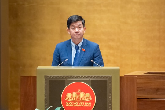 Thông qua Nghị quyết về danh sách Phó Chủ tịch Hội đồng bầu cử quốc gia và Ủy viên Hội đồng bầu cử quốc gia