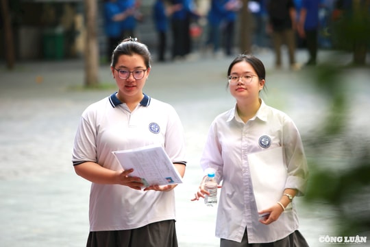 Kỳ thi tốt nghiệp THPT 2025: Thí sinh bắt đầu với môn Ngữ văn theo hình thức tự luận