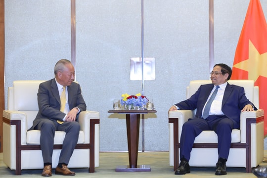 Thủ tướng tiếp lãnh đạo Tập đoàn thi công cầu Tứ Liên, Tập đoàn Máy bay của Trung Quốc