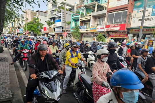 Sở Xây dựng TP HCM nói về tình trạng ùn tắc giao thông