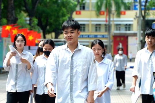 Thi THPT quốc gia 2025: Đề văn mới mẻ, vừa sức với thí sinh