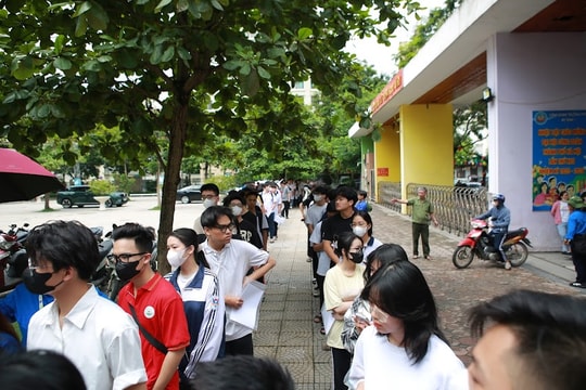 Đề thi tốt nghiệp THPT 2025 môn Lịch sử, mã đề 0810