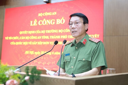 Bộ Công an trao quyết định cho 34 Giám đốc Công an tỉnh, thành sau sáp nhập