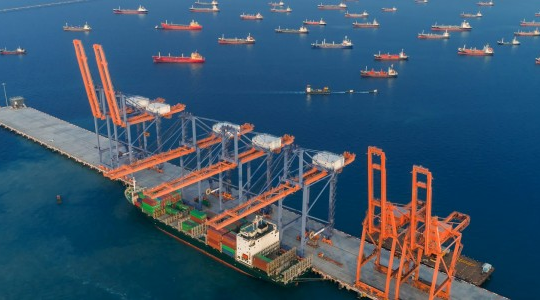 ‏Lượng dầu nhập khẩu của Trung Quốc từ Iran đạt mức cao kỷ lục‏