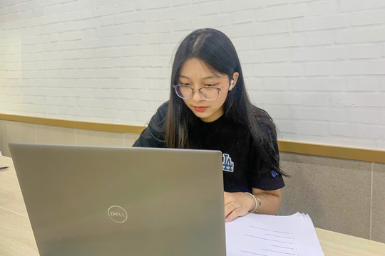 Sinh viên ‘chạy sô’ mùa hè: Người làm thêm, người khởi nghiệp, người tranh thủ ‘chạy deadline’ kỹ năng