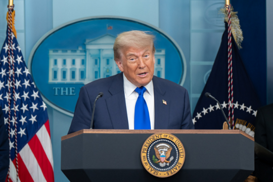 Tổng thống Mỹ hủy đàm phán thương mại sau khi Canada công bố luật thuế kỹ thuật số