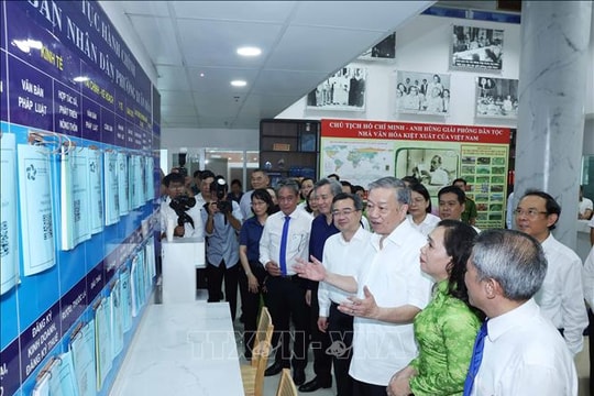 Tổng Bí thư khảo sát mô hình tổ chức chính quyền địa phương 2 cấp tại TP Hồ Chí Minh