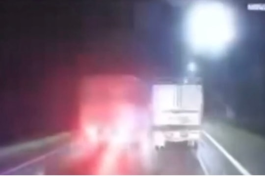 Tai nạn liên hoàn giữa bốn xe tải trên quốc lộ 20, tuyến đường nối Đồng Nai và Đà Lạt