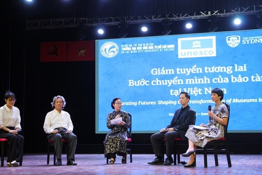 Xây dựng cầu nối giữa bảo tàng và giám tuyển độc lập