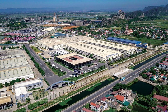 Thành lập Ban Quản lý Khu kinh tế và Các khu công nghiệp tỉnh Ninh Bình