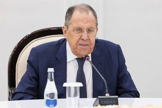 Ngoại trưởng Nga cảnh báo NATO sẽ 'tự sụp đổ' vì chi tiêu quốc phòng quá mức