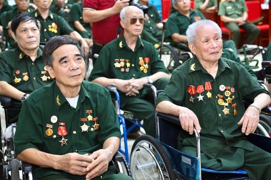 Xem xét, thẩm định công nhận người có công với cách mạng đảm bảo công khai, minh bạch