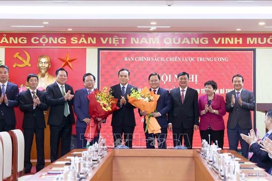 Ông Nguyễn Anh Tuấn và ông Nguyễn Đức Hiển giữ chức Phó trưởng Ban Chính sách, Chiến lược Trung ương