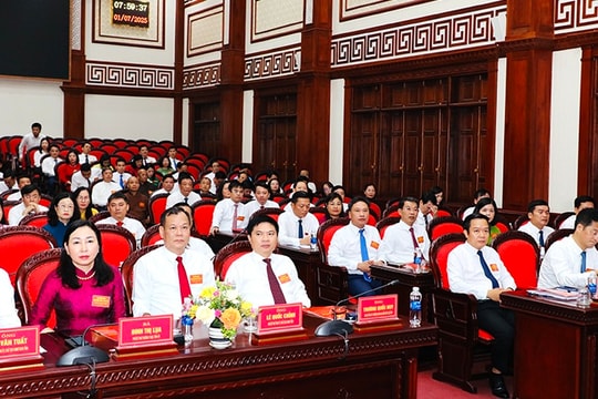 Khai mạc Kỳ họp thứ nhất, HĐND tỉnh Ninh Bình khoá XV, nhiệm kỳ 2021-2026