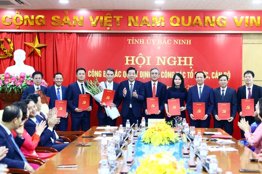 Thường trực Tỉnh ủy Bắc Ninh công bố các quyết định về công tác tổ chức, cán bộ