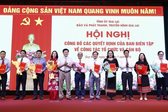 Báo và phát thanh, truyền hình Gia Lai công bố các quyết định về công tác tổ chức và cán bộ