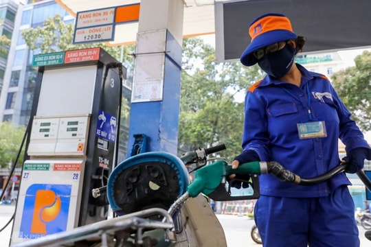 Ngày mai, giá xăng trong nước có thể giảm hơn 1.400 đồng mỗi lít