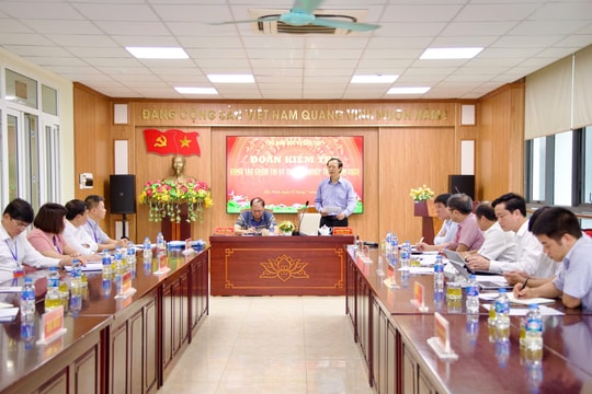 Giữ nguyên tiến độ chấm thi, không để sáp nhập ảnh hưởng thí sinh