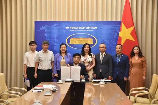 Báo Thế giới và Việt Nam 'bắt tay chiến lược' với The Colombo Times - điểm nhấn mới trong hợp tác báo chí quốc tế