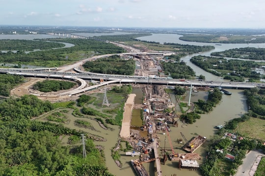 10 gói thầu Vành đai 3 TP HCM đã đạt hơn 45% sản lượng